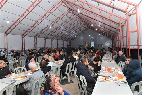 Vali Elban'dan İftar Çadırı Ziyareti